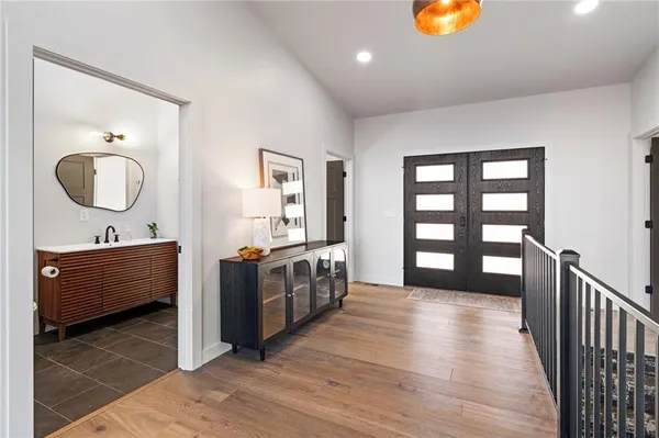 $1,099,000 | 778 Lake Viking Terrace, Altamont, MO 64620