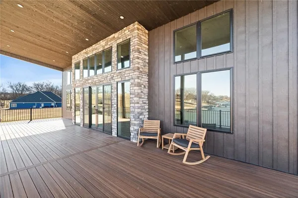 $1,099,000 | 778 Lake Viking Terrace, Altamont, MO 64620