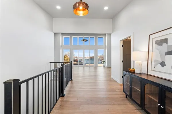 $1,099,000 | 778 Lake Viking Terrace, Altamont, MO 64620