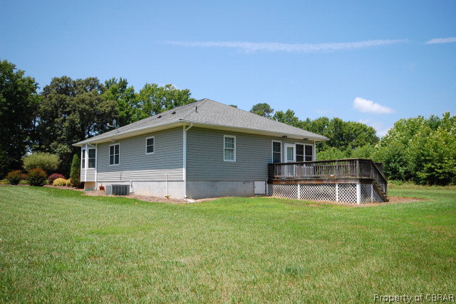 353 Sibleys Landing Road Saluda, VA 23149 - Photo 5 of 27