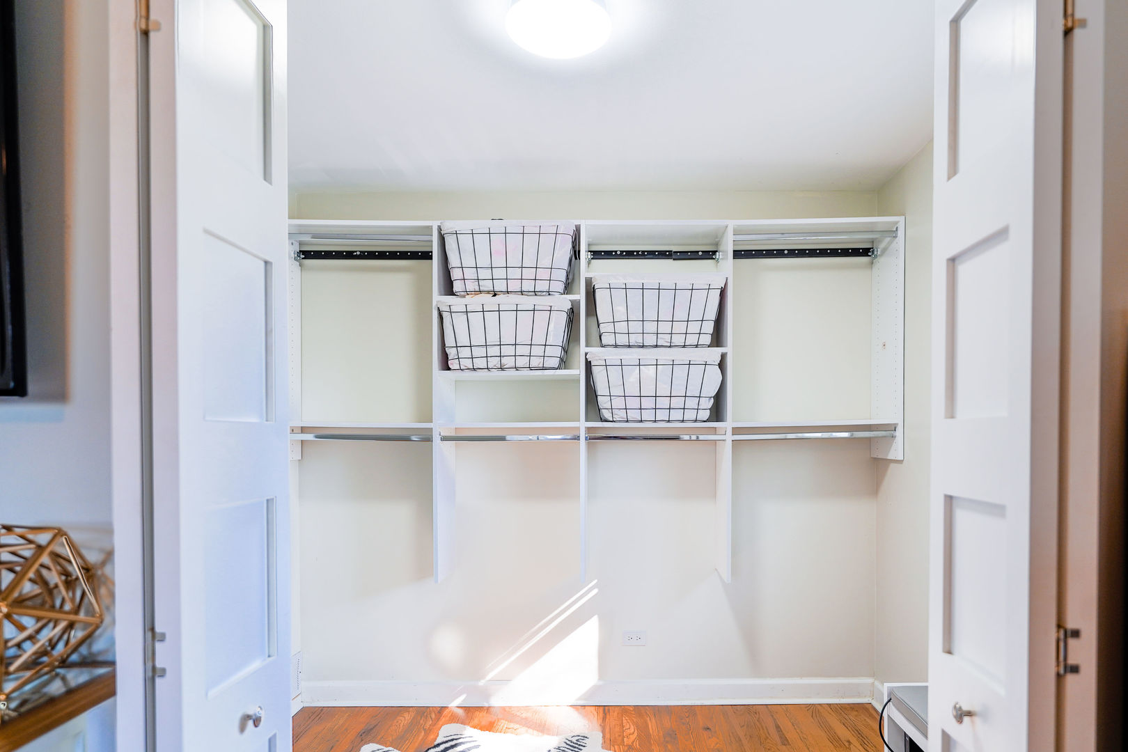 21W272 Coronet Road Lombard, IL 60148 - Photo 19 of 31 a view of a livingroom with a staircase