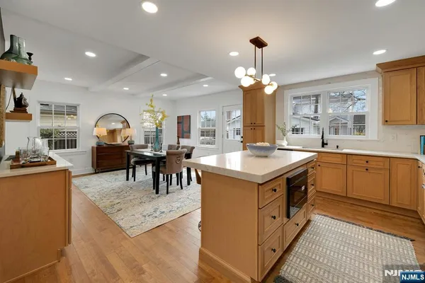 $1,195,000 | 3 Laurel Place, Glen Ridge, NJ 07028