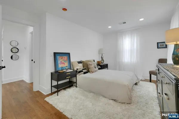 $1,195,000 | 3 Laurel Place, Glen Ridge, NJ 07028