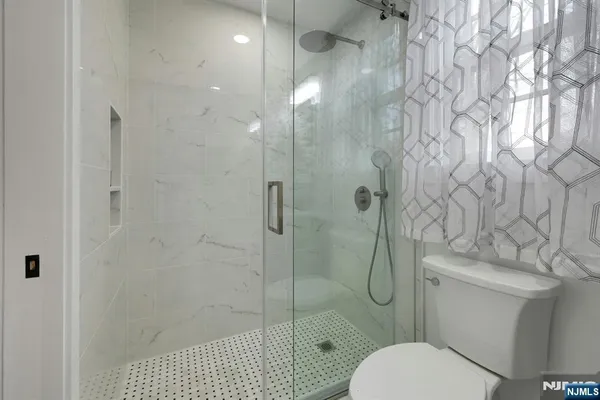 $1,195,000 | 3 Laurel Place, Glen Ridge, NJ 07028