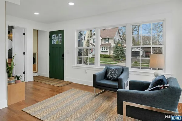 $1,195,000 | 3 Laurel Place, Glen Ridge, NJ 07028
