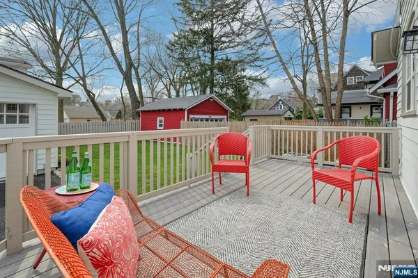$1,195,000 | 3 Laurel Place, Glen Ridge, NJ 07028
