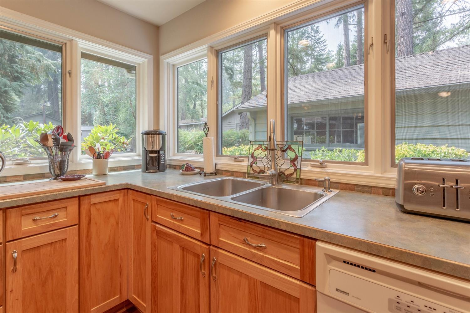 1886 Lampman Road Gold Hill, OR 97525 - Photo 17 of 35 Additional Photo
