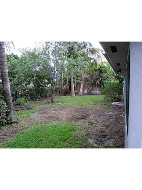 470 Northeast 29th Street Boca Raton, FL 33431 - Photo 26 of 26 Exterior Back