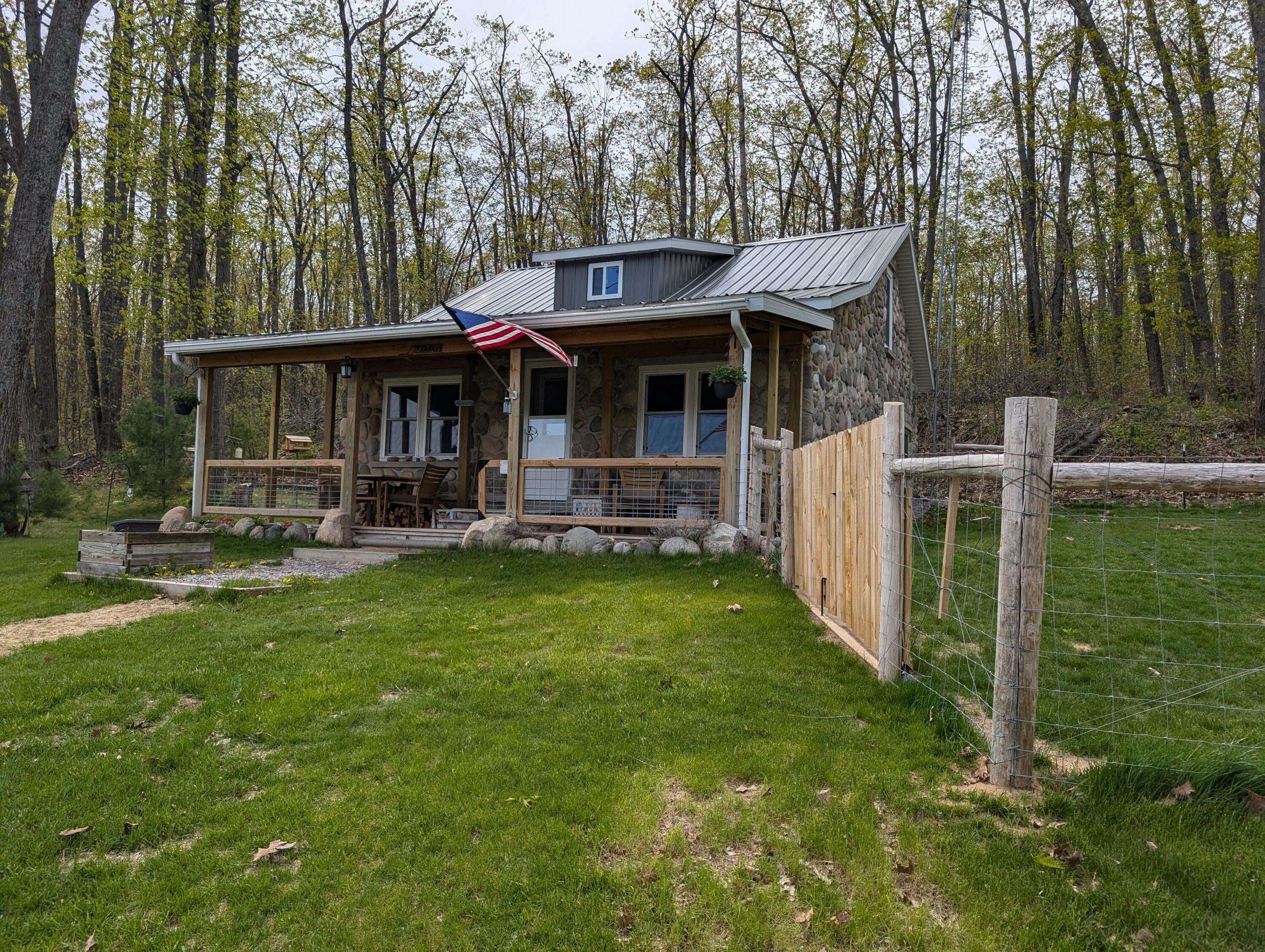 12390 Nickerson Road Atlanta, MI 49709 - Photo 7 of 10 Gallery Image 7