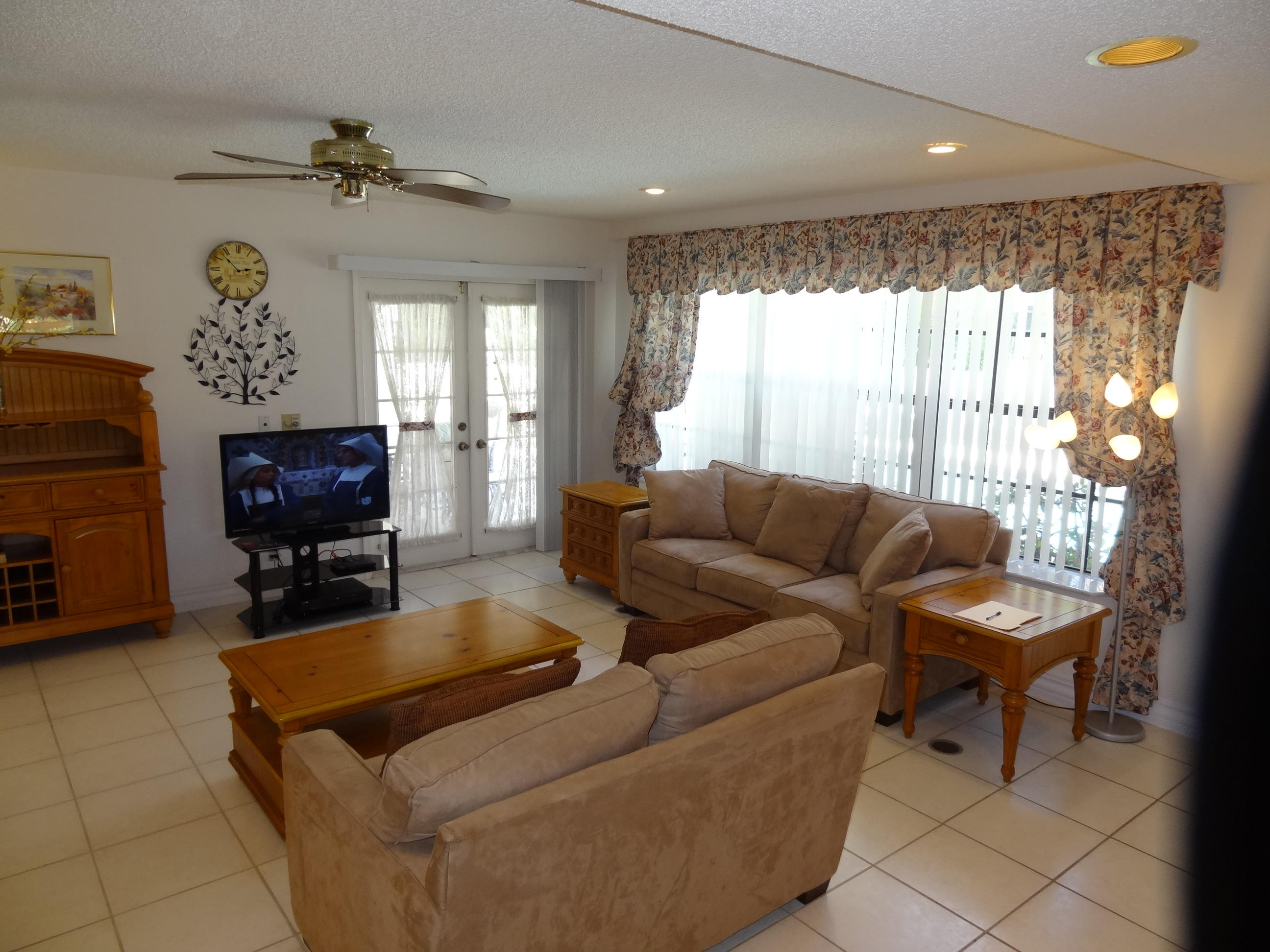 5599 Marbella Drive Boca Raton, FL 33433 - Photo 19 of 54 DSC05375
