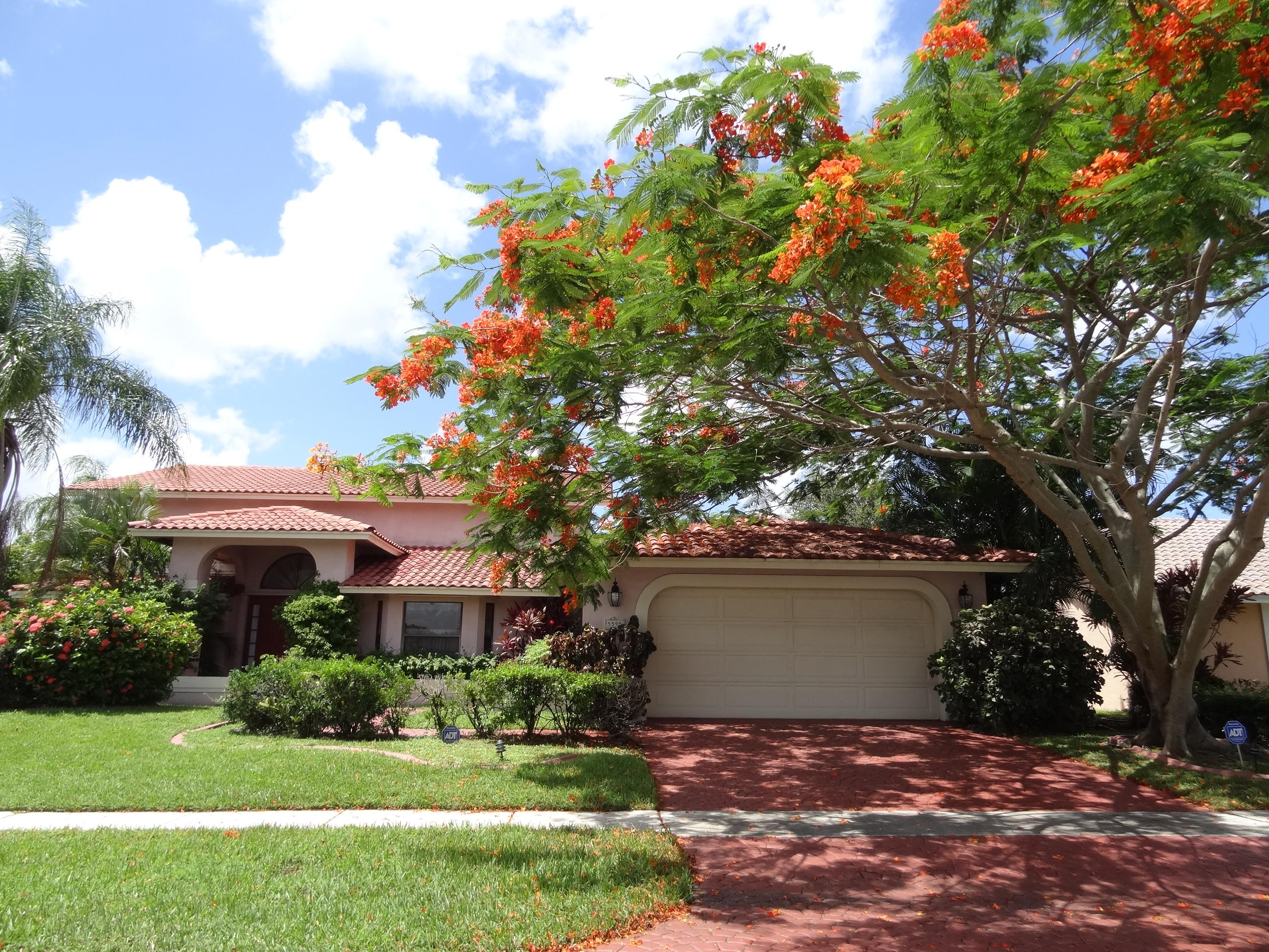 5599 Marbella Drive Boca Raton, FL 33433 - Photo 2 of 54 DSC05360