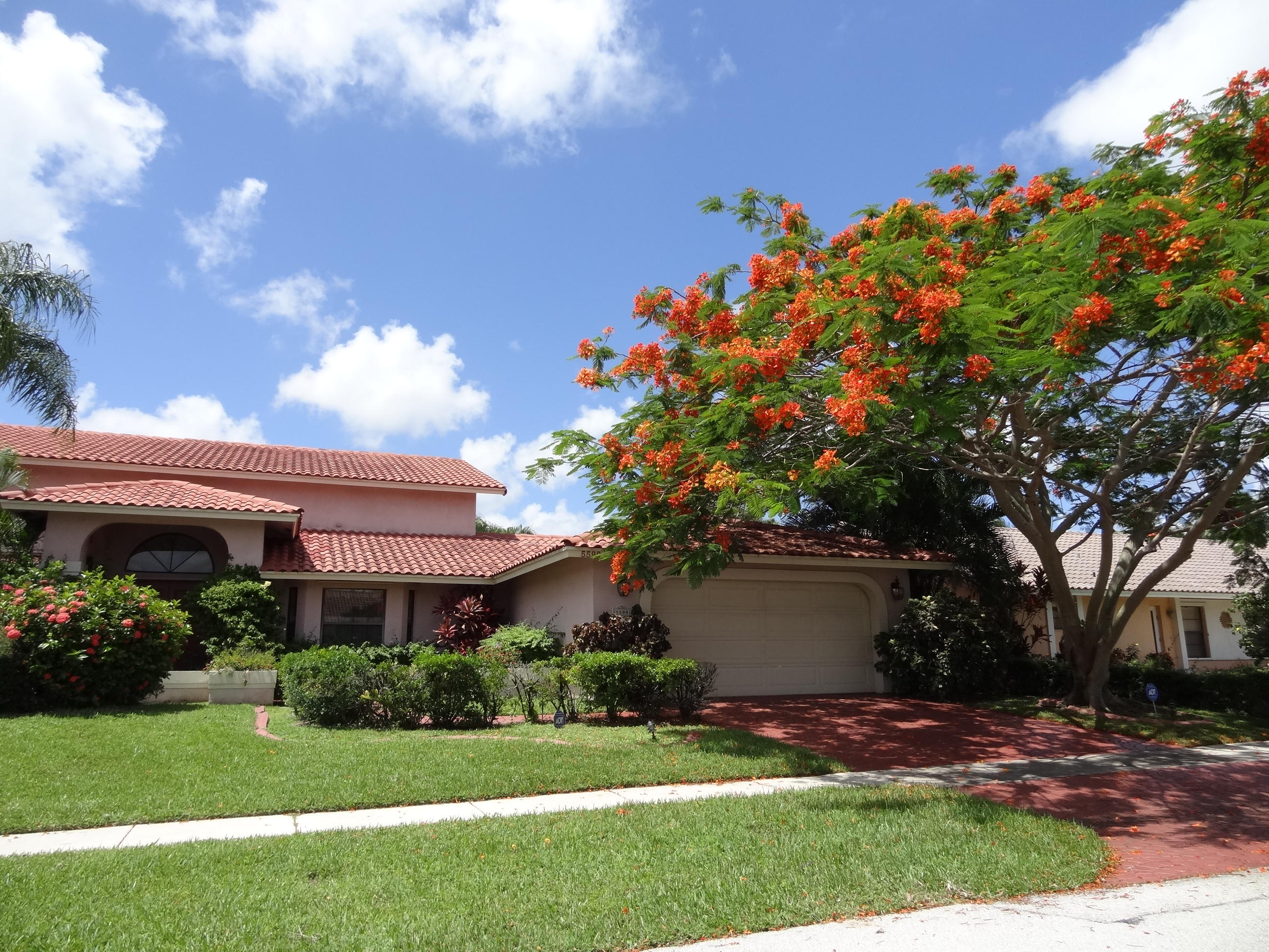 5599 Marbella Drive Boca Raton, FL 33433 - Photo 3 of 54 DSC05359