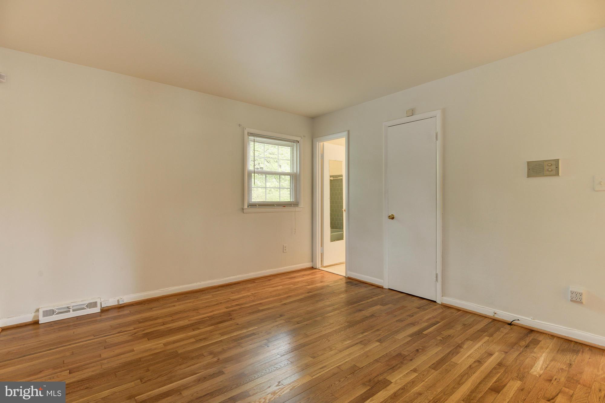 2401 Kingsway Road Fort Washington, MD 20744 - Photo 18 of 29 Bedroom