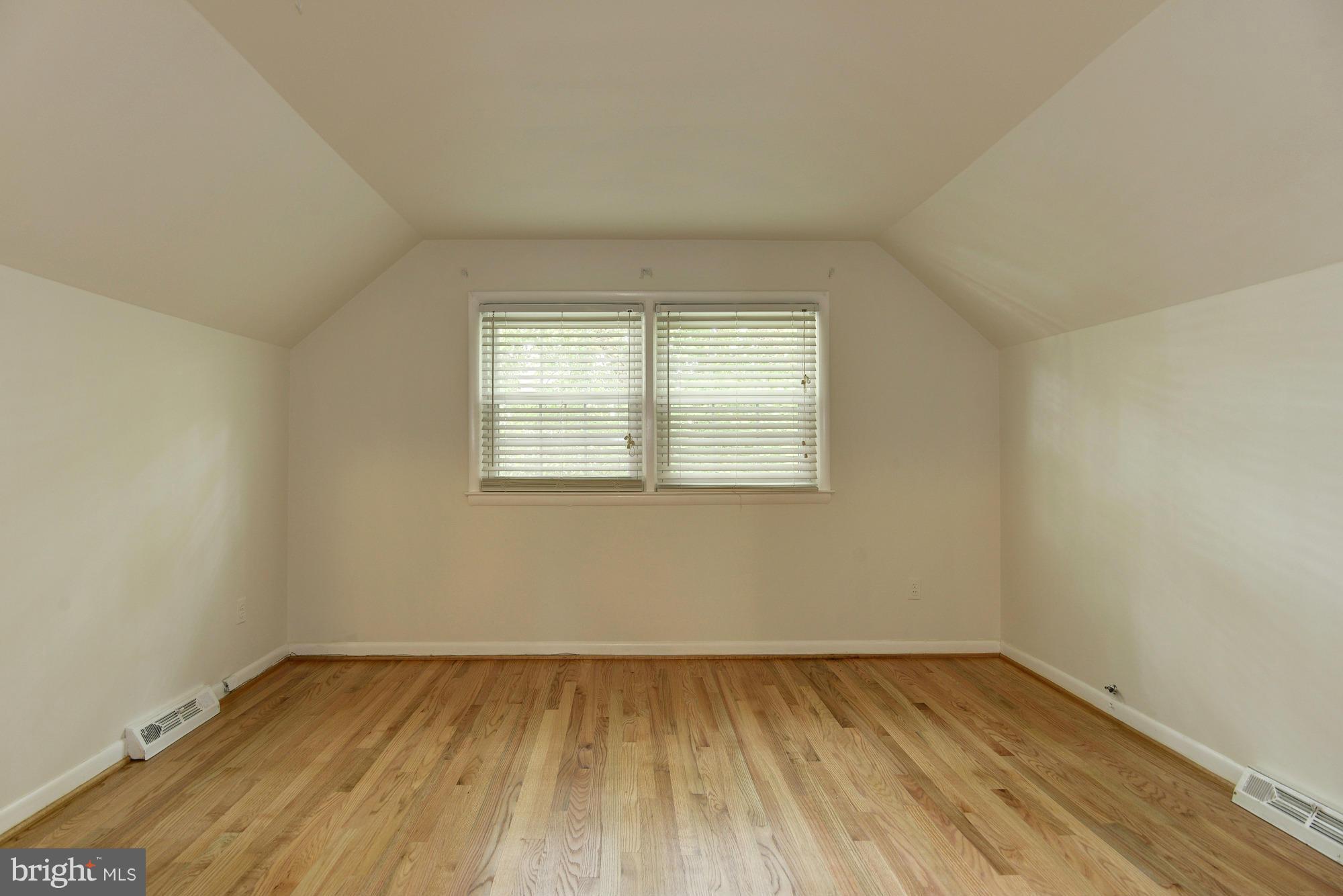 2401 Kingsway Road Fort Washington, MD 20744 - Photo 20 of 29 Bedroom