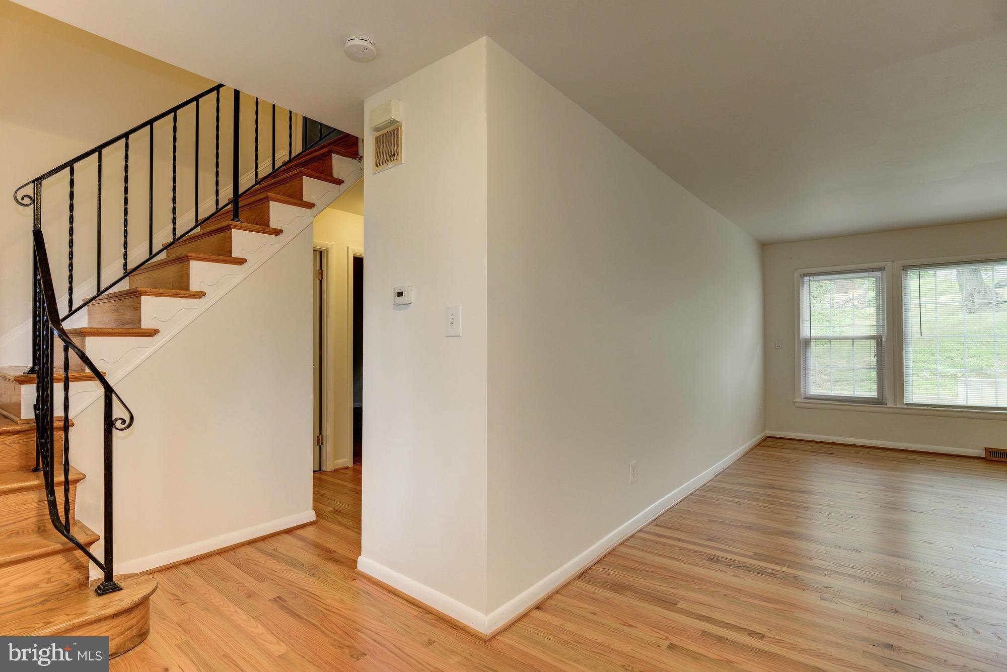 2401 Kingsway Road Fort Washington, MD 20744 - Photo 3 of 29 View