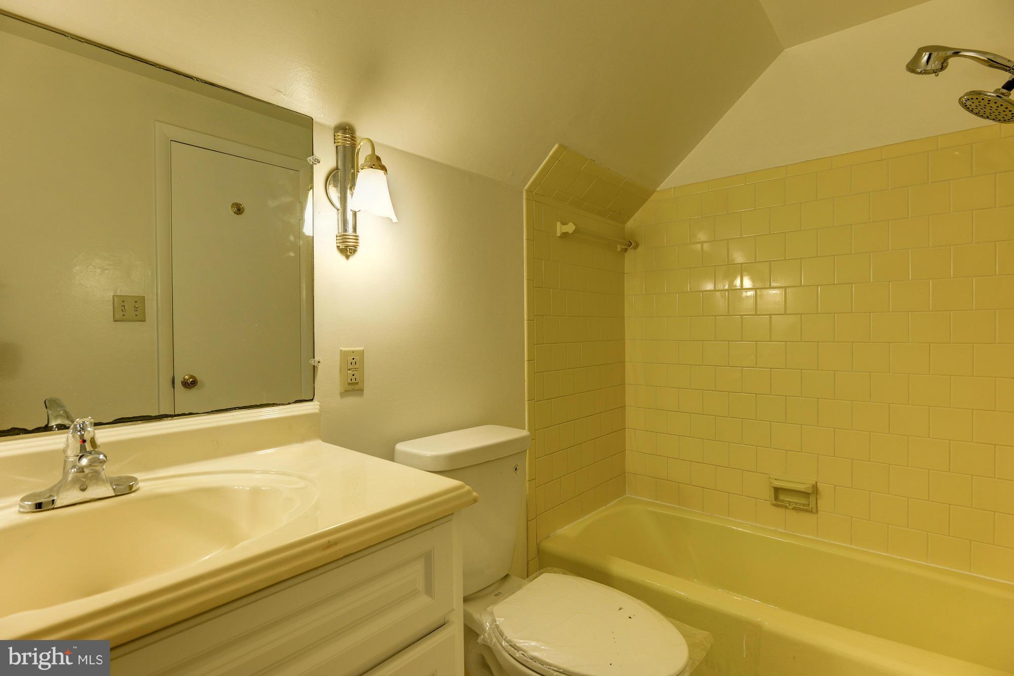 2401 Kingsway Road Fort Washington, MD 20744 - Photo 21 of 29 Bath
