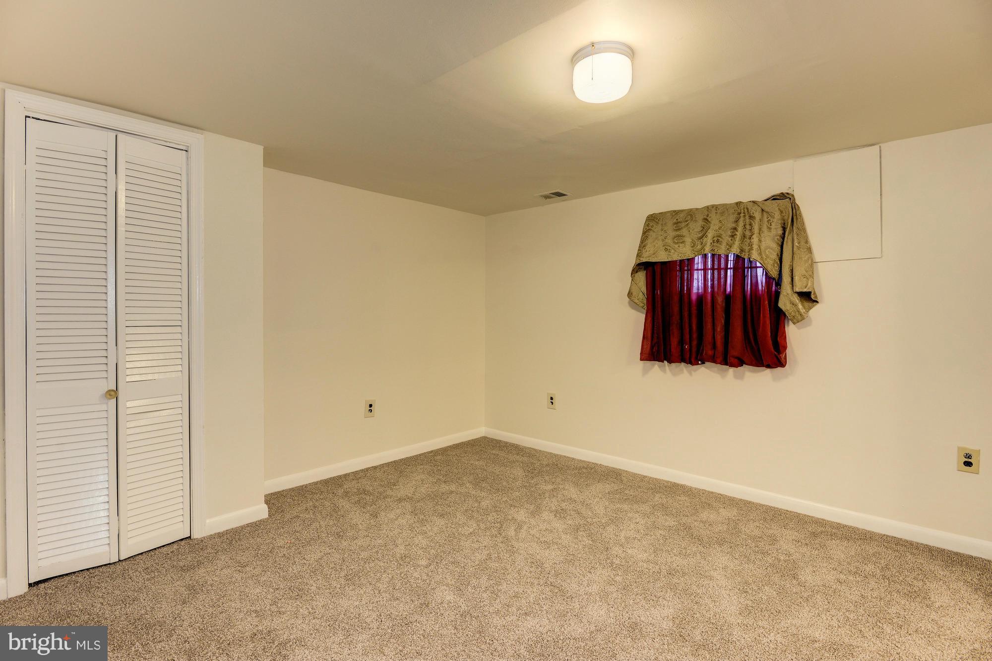 2401 Kingsway Road Fort Washington, MD 20744 - Photo 23 of 29 Bedroom