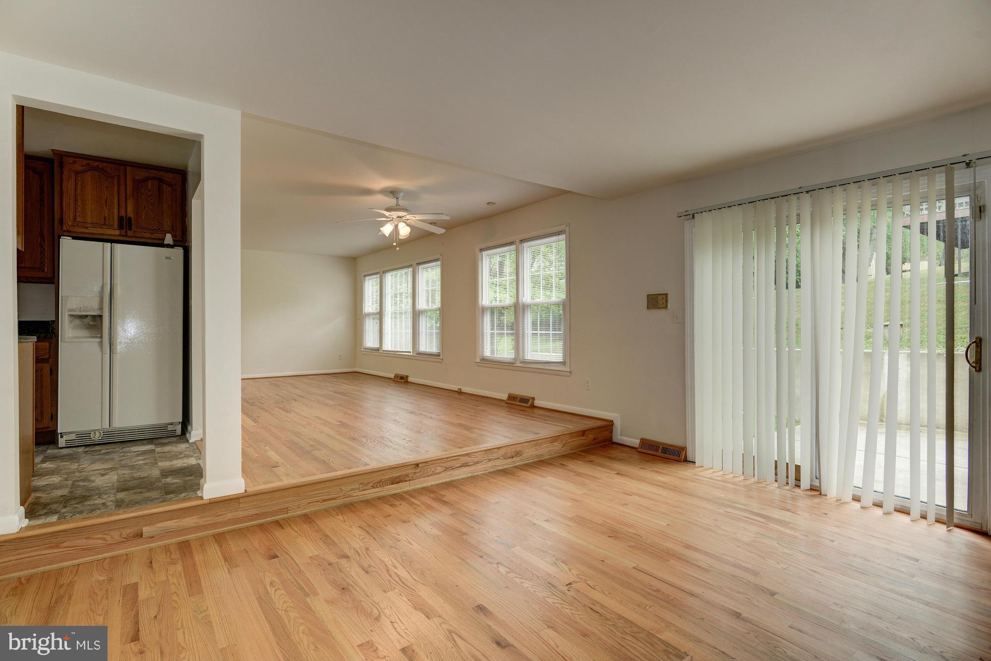 2401 Kingsway Road Fort Washington, MD 20744 - Photo 9 of 29 Interior (General)
