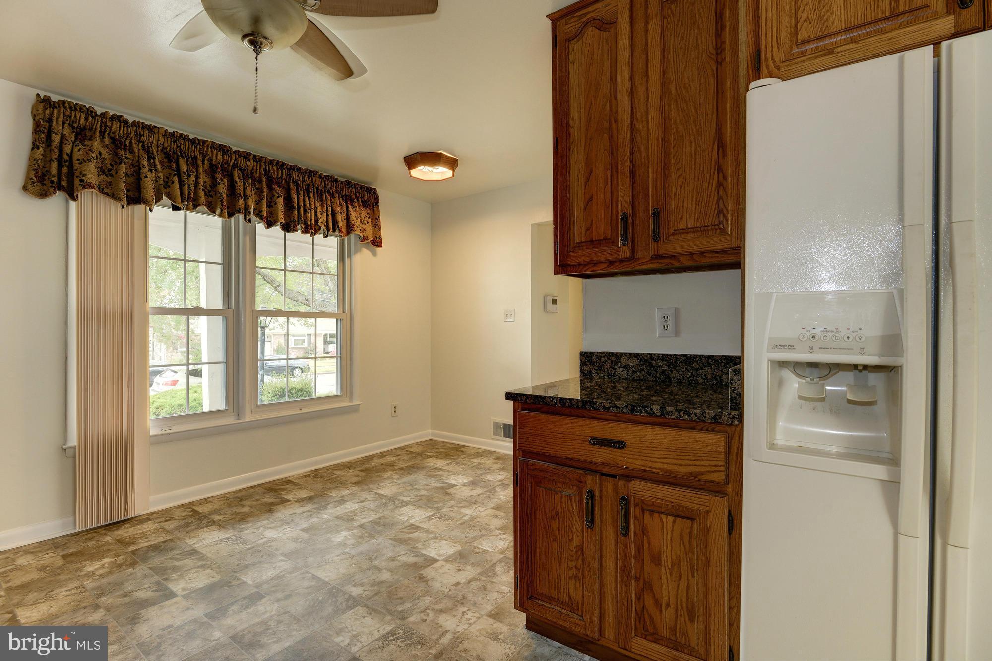 2401 Kingsway Road Fort Washington, MD 20744 - Photo 10 of 29 Kitchen
