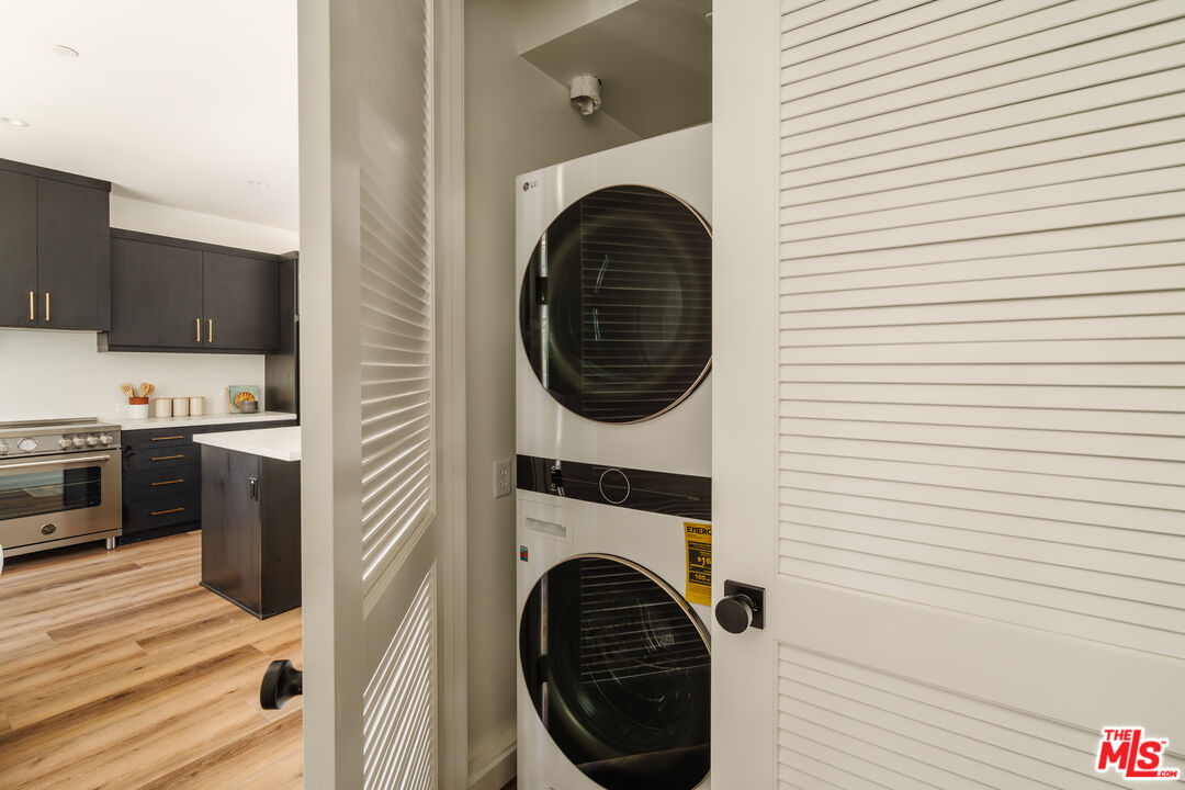 3872 North Riley Lane Los Angeles, CA 90065 - Photo 7 of 30 a view of a kitchen with washer and dryer