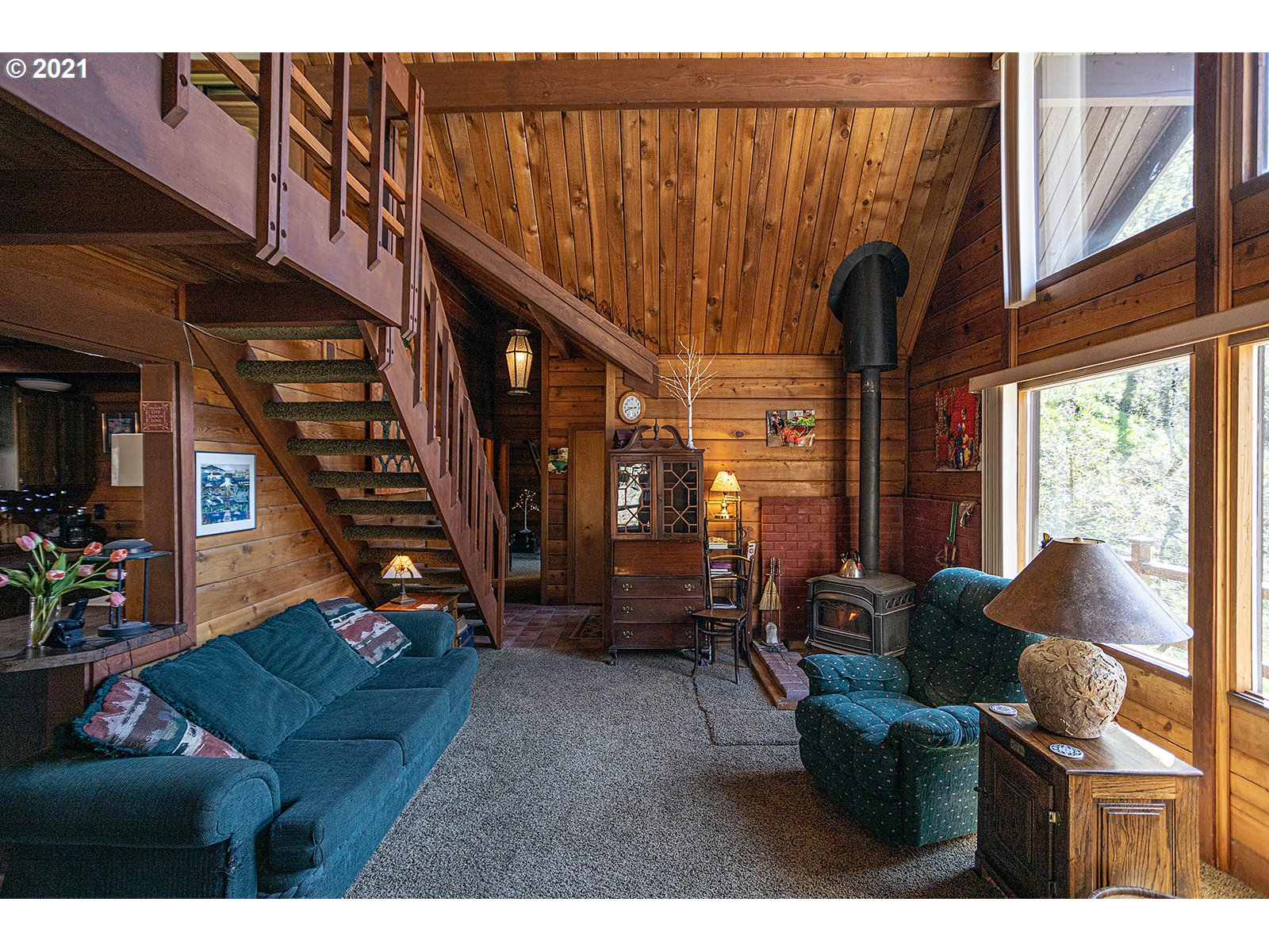 2050 Mosier Creek Road Mosier, OR 97040 - Photo 12 of 32 Gallery Image 12