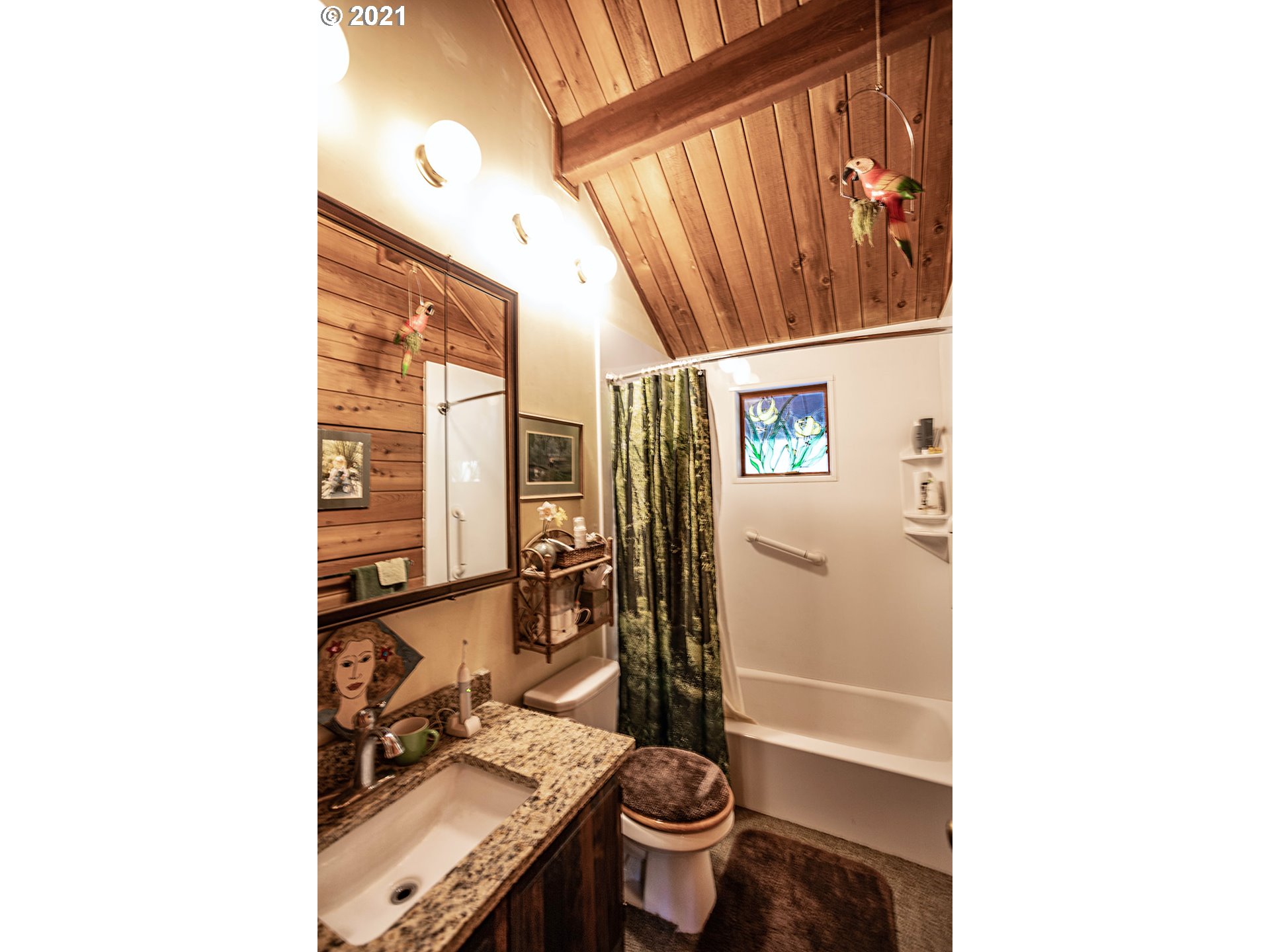 2050 Mosier Creek Road Mosier, OR 97040 - Photo 24 of 32 Gallery Image 24