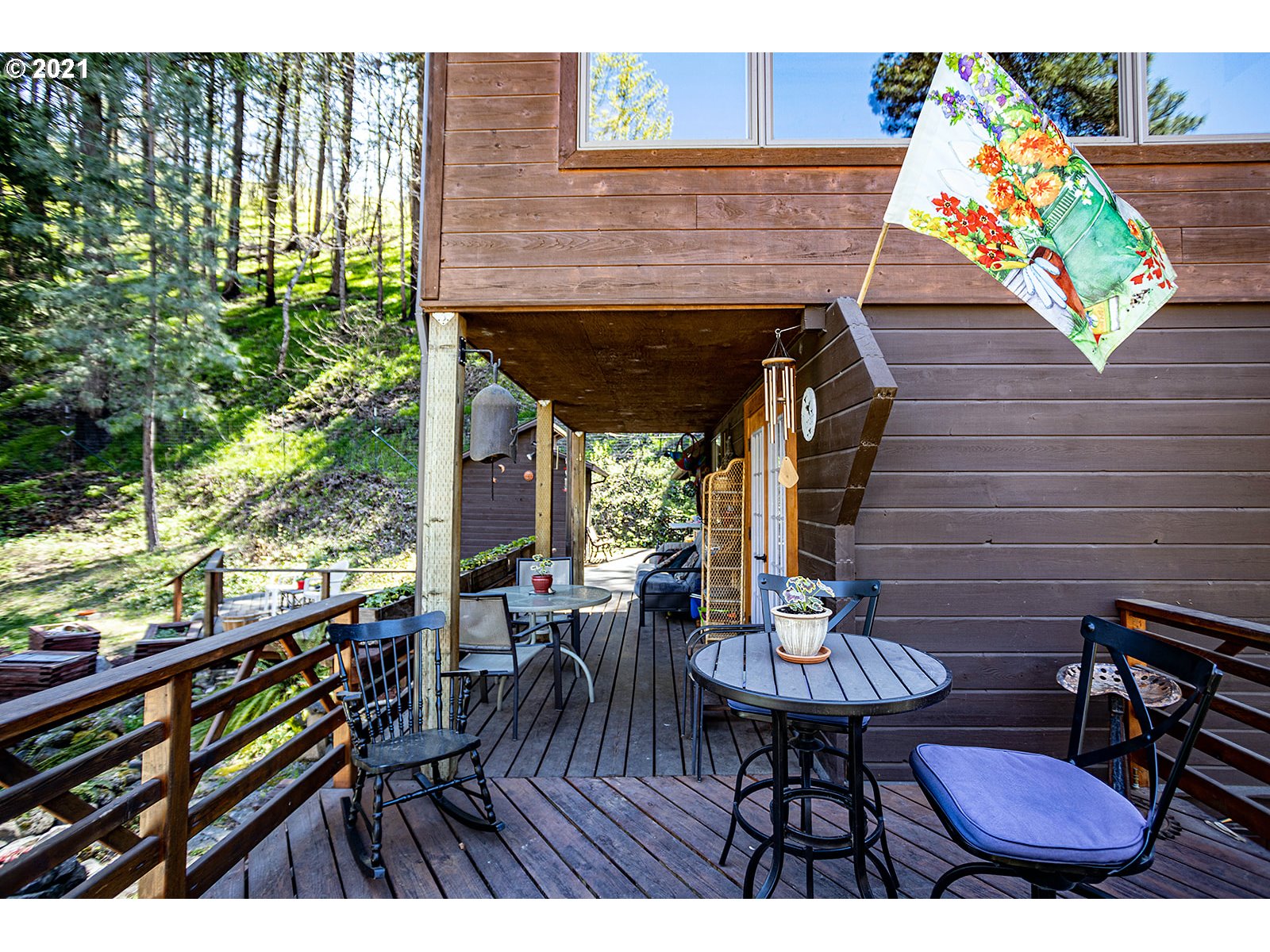2050 Mosier Creek Road Mosier, OR 97040 - Photo 27 of 32 Gallery Image 27