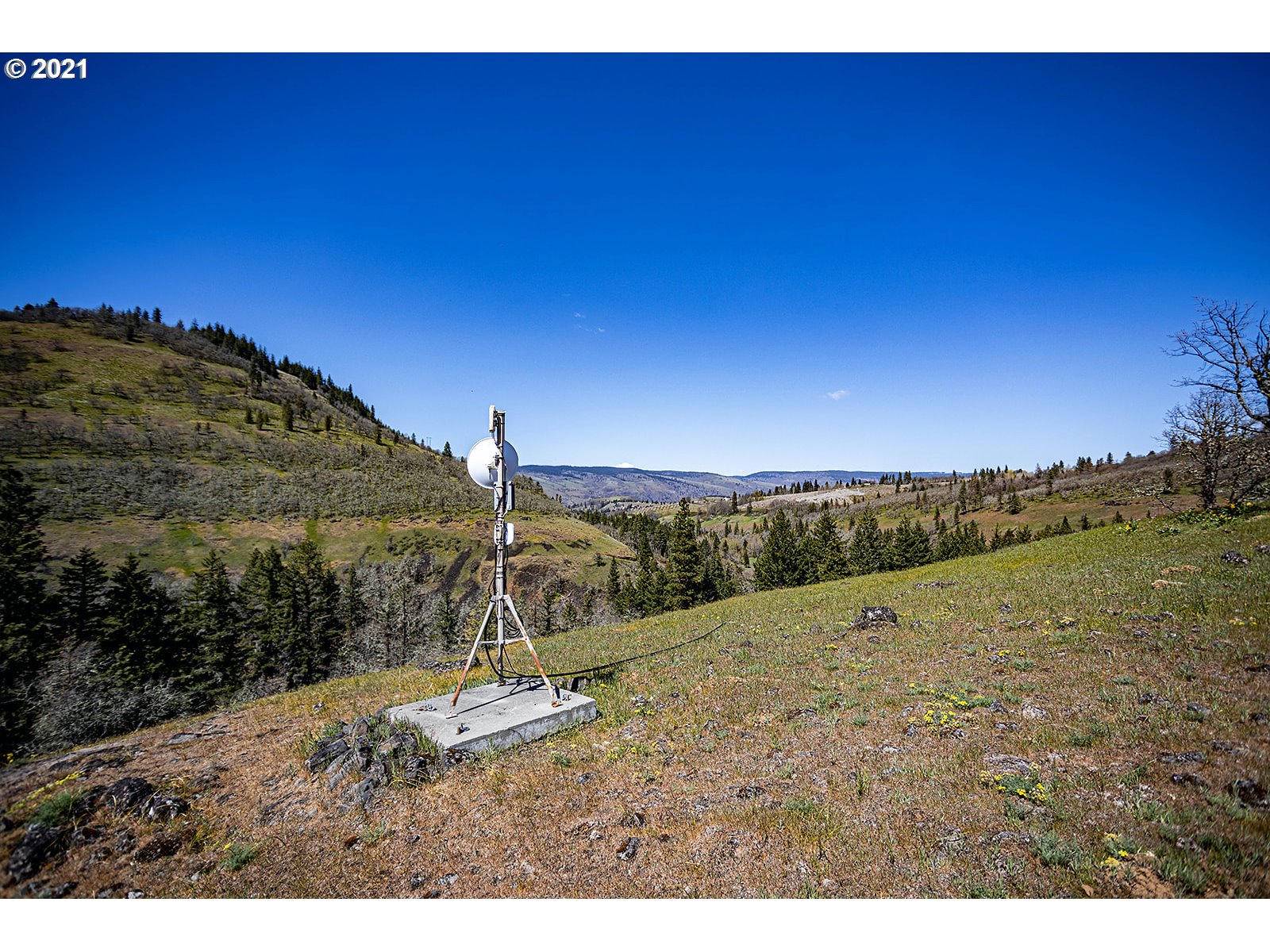 2050 Mosier Creek Road Mosier, OR 97040 - Photo 29 of 32 Gallery Image 29