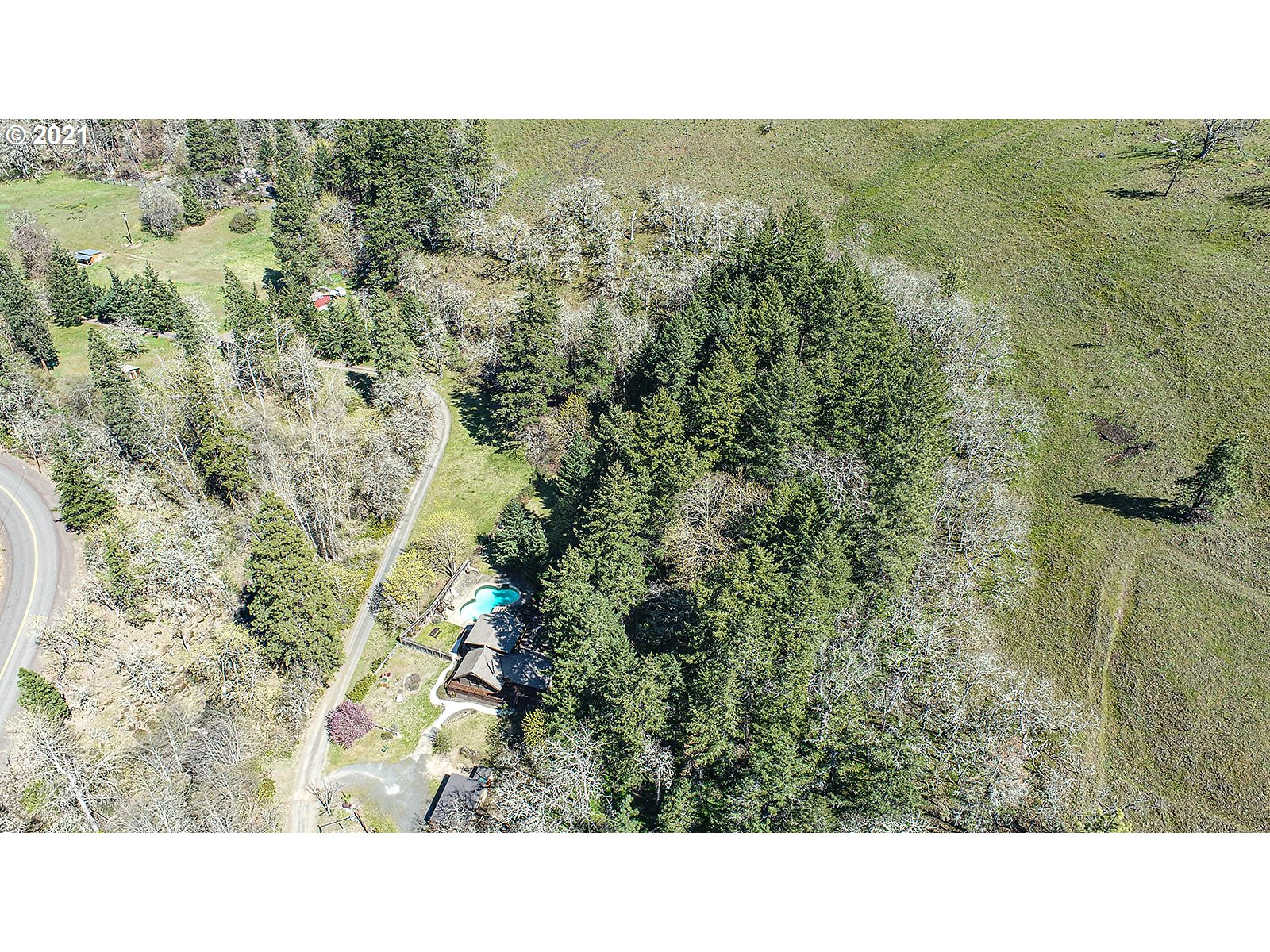 2050 Mosier Creek Road Mosier, OR 97040 - Photo 31 of 32 Gallery Image 31
