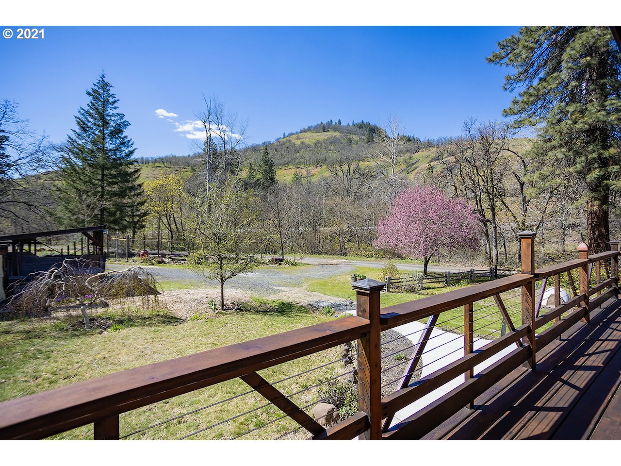 2050 Mosier Creek Road Mosier, OR 97040 - Photo 32 of 32 Gallery Image 32