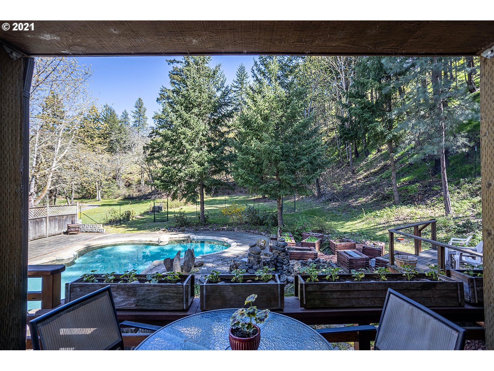 2050 Mosier Creek Road Mosier, OR 97040 - Photo 5 of 32 Gallery Image 5