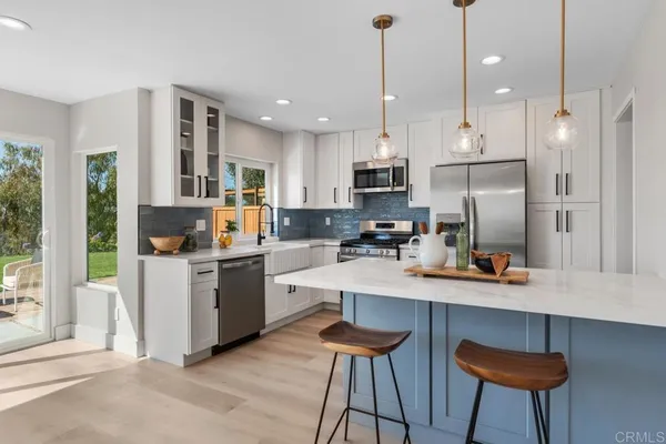 $2,495,000 | 201 Meadow Vista Way, Encinitas, CA 92024