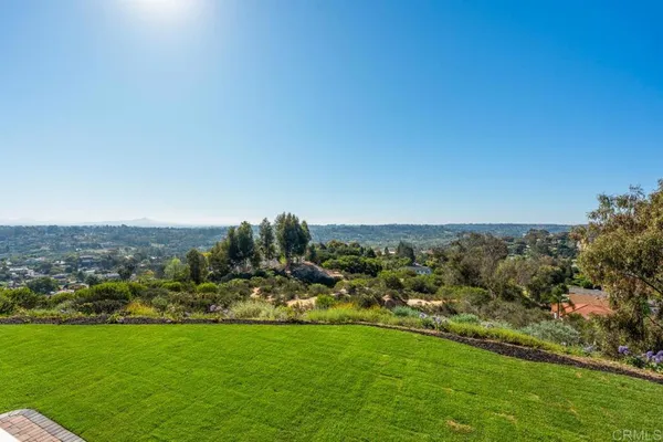 $2,495,000 | 201 Meadow Vista Way, Encinitas, CA 92024