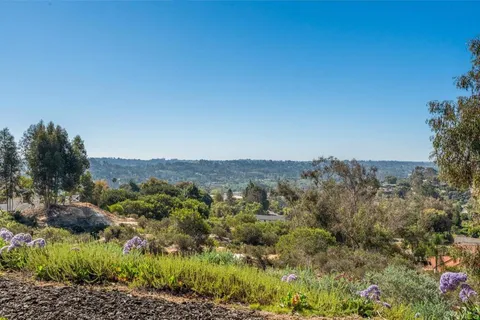$2,495,000 | 201 Meadow Vista Way, Encinitas, CA 92024