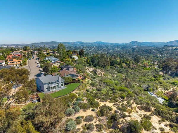 $2,495,000 | 201 Meadow Vista Way, Encinitas, CA 92024