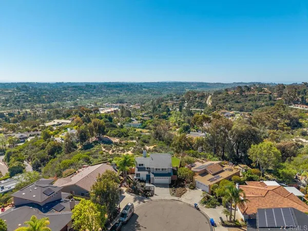 $2,495,000 | 201 Meadow Vista Way, Encinitas, CA 92024