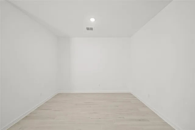 $342,900 | 4711 Bay Vista Drive, Baytown, TX 77523