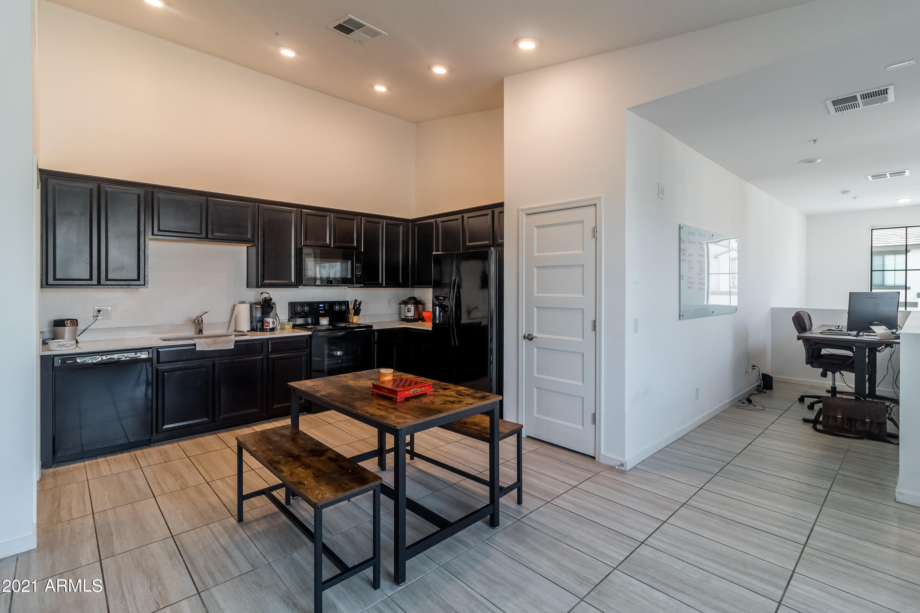 3900 East Baseline Road, Unit 122 Phoenix, AZ 85042 - Photo 7 of 16 Baseline Rd Photos-4