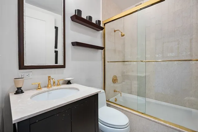 $3,950,000 | 524 East 72nd Street, Unit 32CDE | Lenox Hill