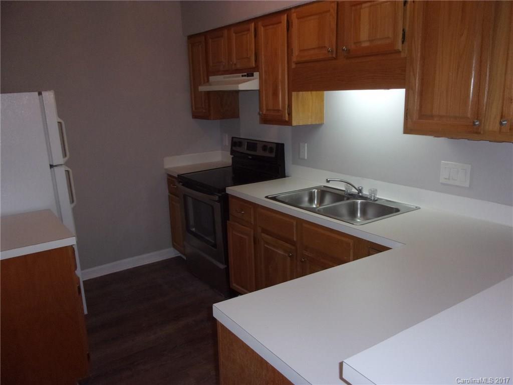 5001 Sharon Road, Unit K Charlotte, NC 28210 - Photo 4 of 15 Gallery Image 4