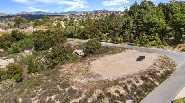 $500,000 | 0 Vía De Oro, Temecula, CA 92592