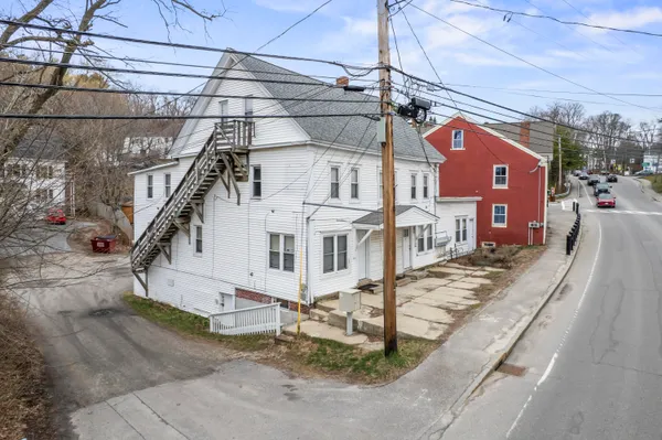 $835,000 | 16 Maine Street, Topsham, ME 04086