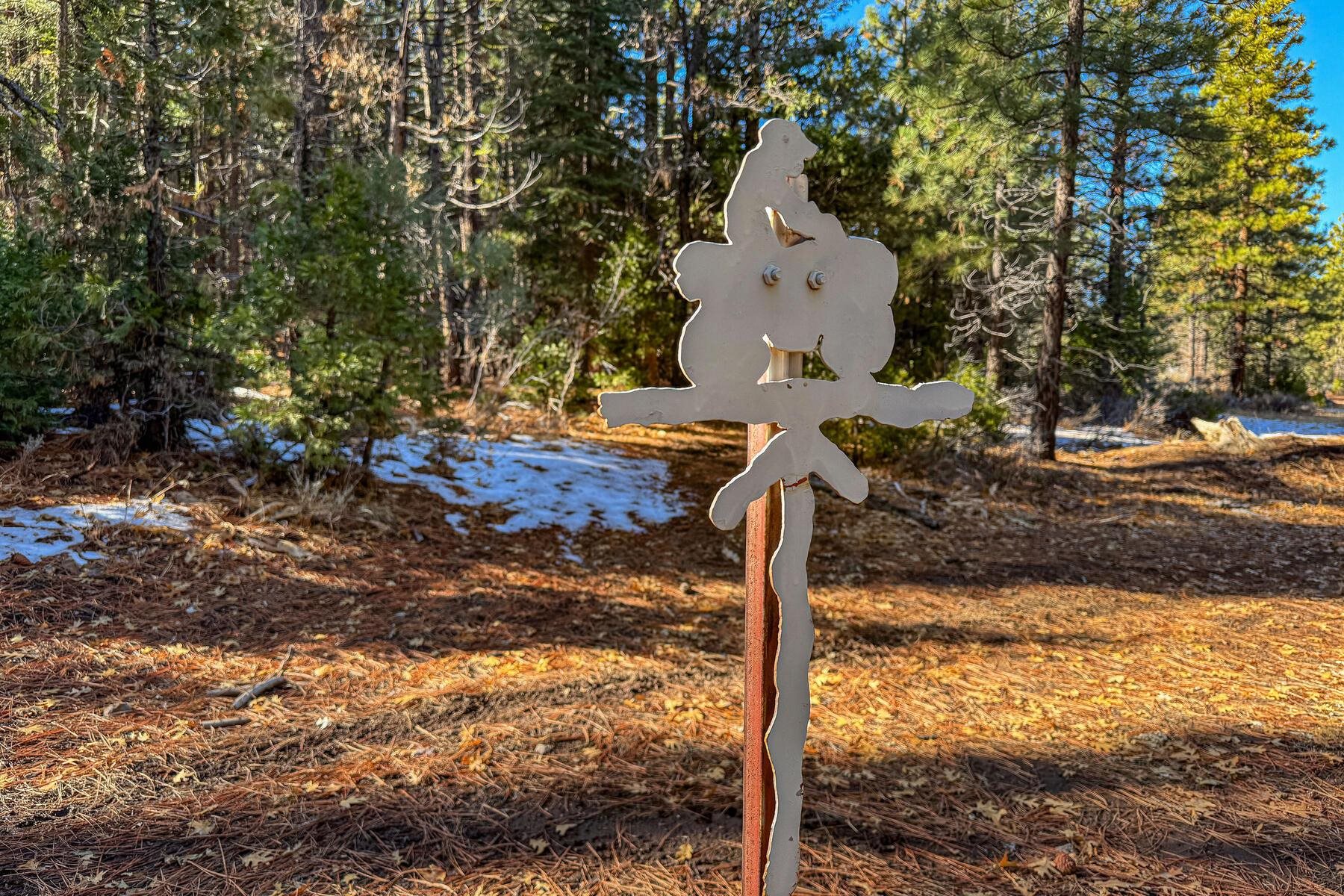 2850 22n03 Beckwourth, CA 96129 - Photo 6 of 15 a view of a houses on a road