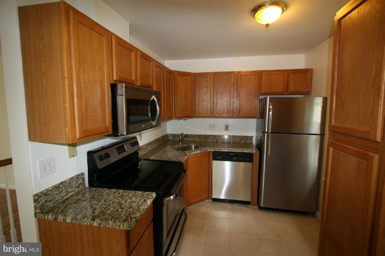 125 Harmony Hall Road Gaithersburg, MD 20877 - Photo 1 of 28 Kitchen