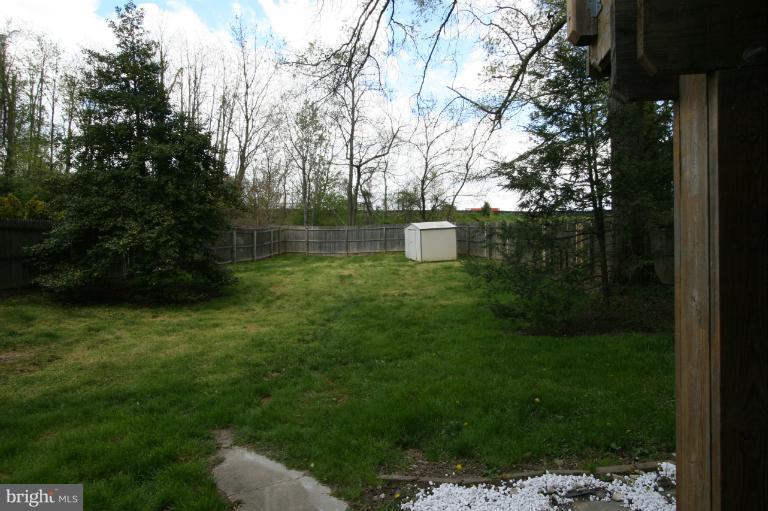 125 Harmony Hall Road Gaithersburg, MD 20877 - Photo 13 of 28 Exterior (Rear)