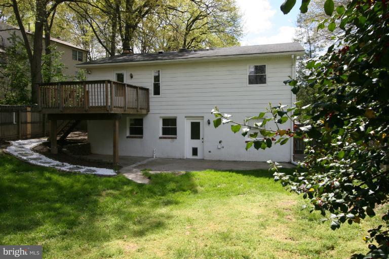 125 Harmony Hall Road Gaithersburg, MD 20877 - Photo 14 of 28 Exterior (Rear)