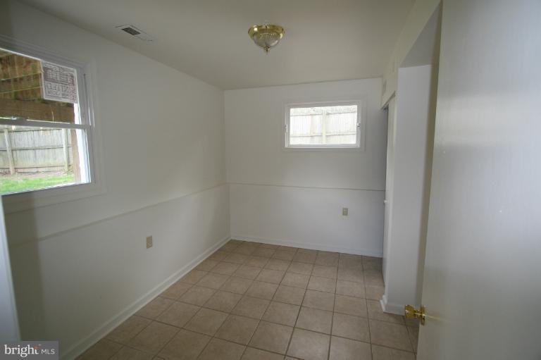 125 Harmony Hall Road Gaithersburg, MD 20877 - Photo 17 of 28 Bedroom