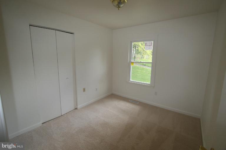 125 Harmony Hall Road Gaithersburg, MD 20877 - Photo 21 of 28 Bedroom