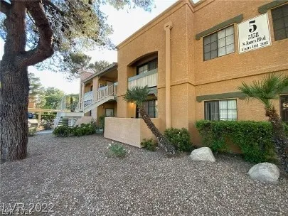 $1,350 | 5158 South Jones Boulevard, Unit 101, Las Vegas, NV 89118