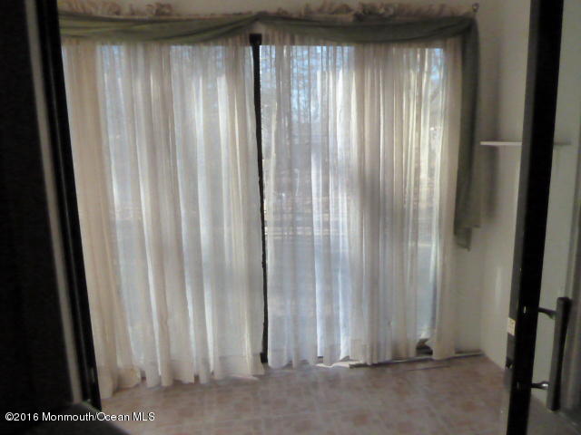 91 Arrowood Road Manalapan, NJ 07726 - Photo 11 of 14 P1020602